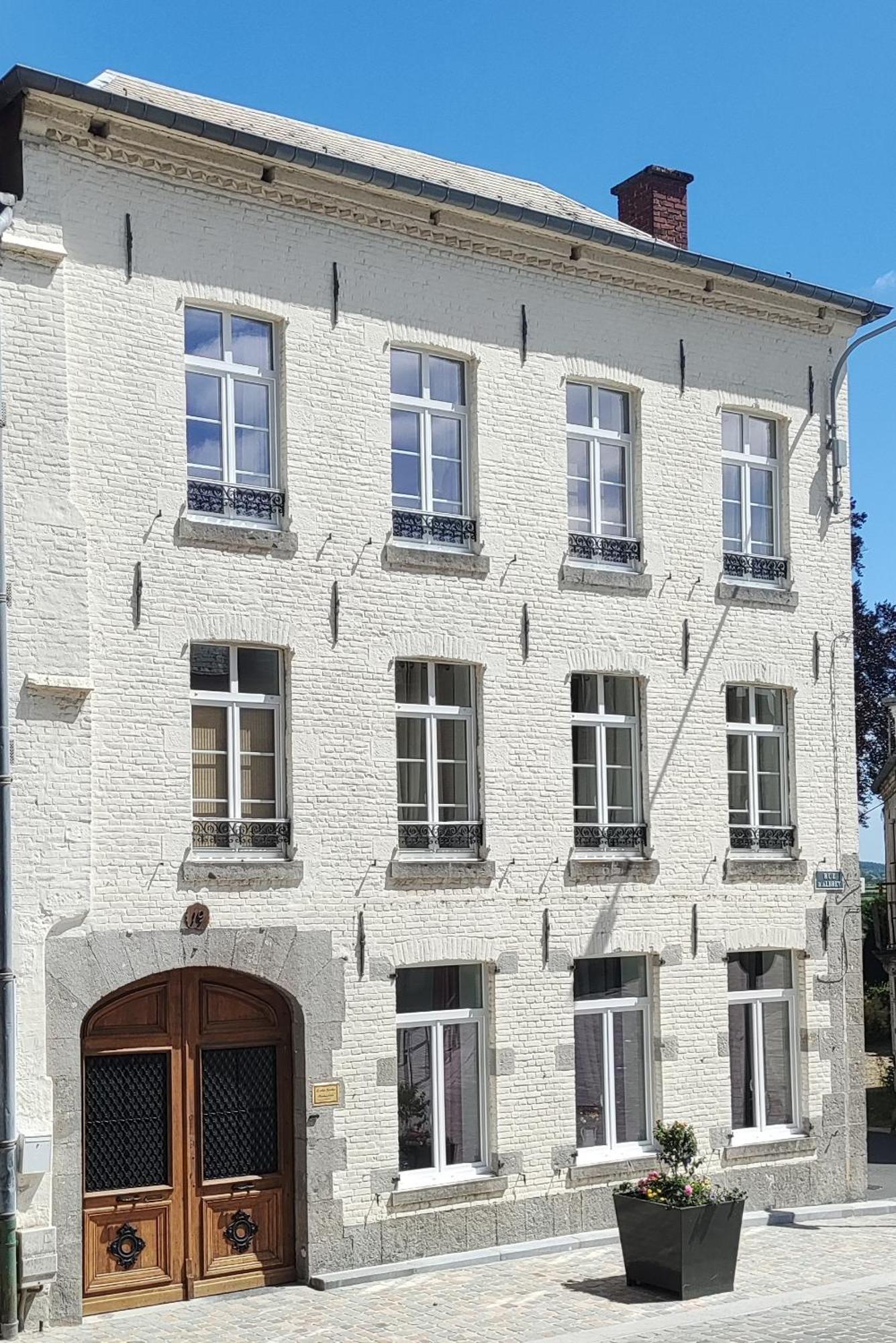 Le Relais Napoleon Bed & Breakfast Avesnes-sur-Helpe Eksteriør bilde
